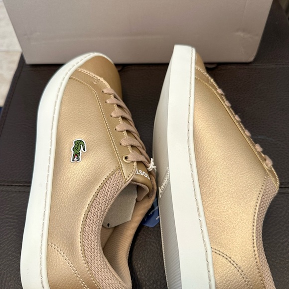 Lacoste Straightset Sneakers for girls in gold and offwhite - Picture 6 of 10